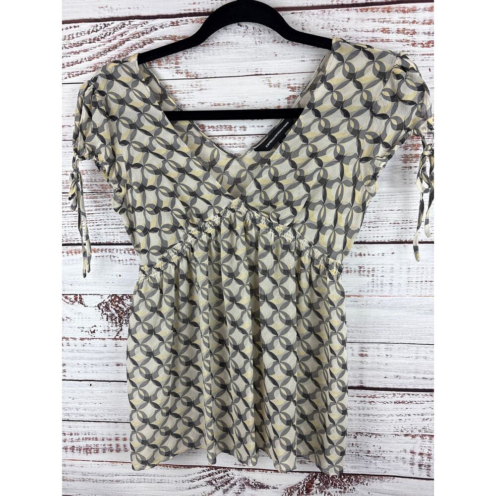 Womens Y2K Express Design Studio Yellow Gray Print Cap Sleeve Silk Top Empire XS